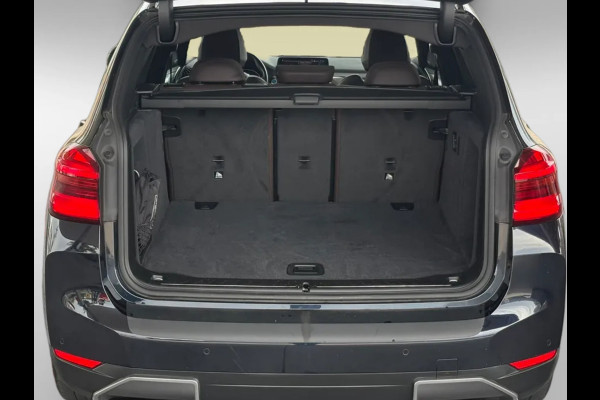BMW iX3 High Executive 80 kWh M-pakket (NL-auto, Dealer OnderH, Panoramadak, Navi Pro, 360 Camera, Leder, Auto Pilot, StoelV, Etc)
