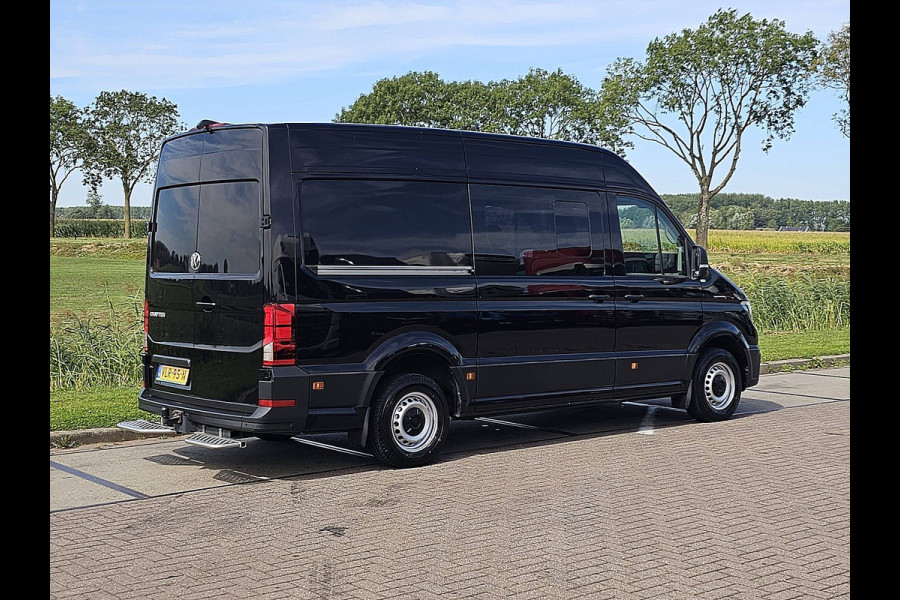 Volkswagen Crafter 35 2.0 TDI L3H3 Cruise control, Airco, Pdc, Carplay, Navi, Camera, 3T-trekhaak, 2x Draaistoelen *Bijzonder geschikt als camper*