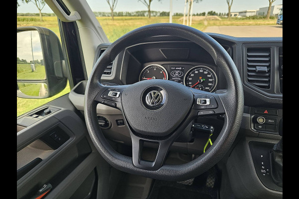 Volkswagen Crafter 35 2.0 TDI L3H3 Cruise control, Airco, Pdc, Carplay, Navi, Camera, 3T-trekhaak, 2x Draaistoelen *Bijzonder geschikt als camper*