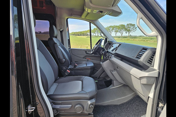 Volkswagen Crafter 35 2.0 TDI L3H3 Cruise control, Airco, Pdc, Carplay, Navi, Camera, 3T-trekhaak, 2x Draaistoelen *Bijzonder geschikt als camper*