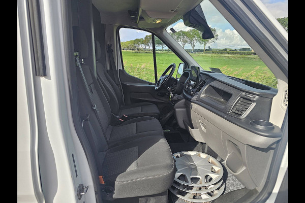 Ford Transit 350 2.0 TDCI L2H2 Trend AWD Cruise control, Airco, Pdc, Carplay, Camera, Dodehoek detectie, Koelen/Vriezen, Nacht/Dag koeling