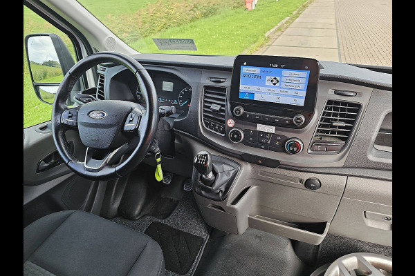 Ford Transit 350 2.0 TDCI L2H2 Trend AWD Cruise control, Airco, Pdc, Carplay, Camera, Dodehoek detectie, Koelen/Vriezen, Nacht/Dag koeling