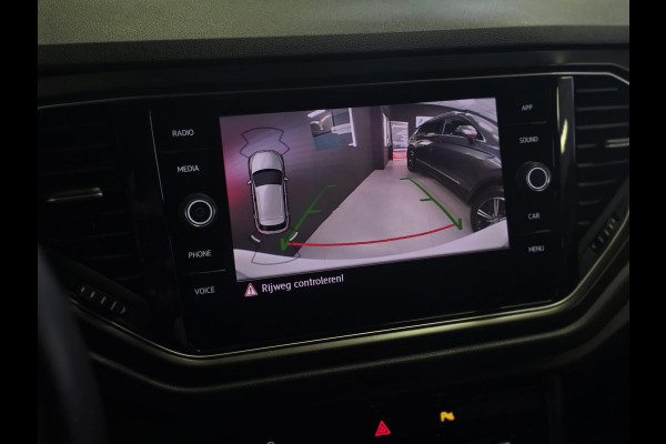 Volkswagen T-Roc 1.5 TSI Style |STUUR/STOELVERW.|ACC|CAMERA