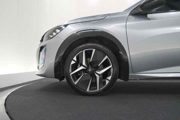 Peugeot 208 1.2 Hybrid 145 e-DCS6 GT | Alcantara Pakket | Camera | Apple Carplay | Stoelverwarming
