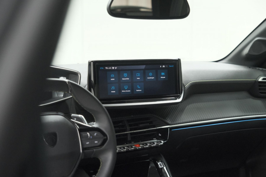 Peugeot 208 1.2 Hybrid 145 e-DCS6 GT | Alcantara Pakket | Camera | Apple Carplay | Stoelverwarming