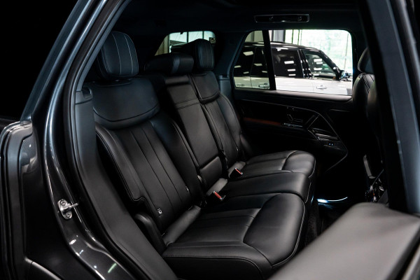 Land Rover Range Rover 3.0 P550e HSE PHEV *Meridian 3D Surround / Panorama / Stoelventilatie & Massage / AWD-Besturing / Soft-Close / 5-JAAR FABRIEKSGARANTIE*