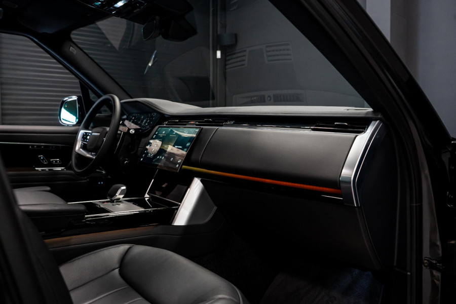 Land Rover Range Rover 3.0 P550e HSE PHEV *Meridian 3D Surround / Panorama / Stoelventilatie & Massage / AWD-Besturing / Soft-Close / 5-JAAR FABRIEKSGARANTIE*