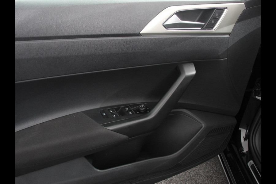Volkswagen Polo 1.0 TSI Move Navigatie Android Auto / Apple Carplay Climate Control Lichtmetalen Velgen Digitale Cockpit