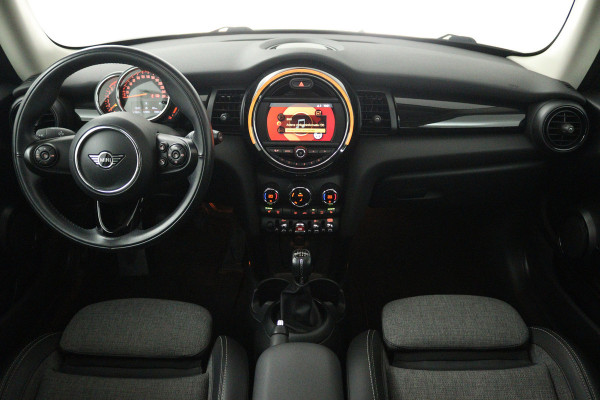 MINI 3-deurs 1.5 Cooper Pepper (PANORAMADAK, STOELVERWARMING, CARPLAY)