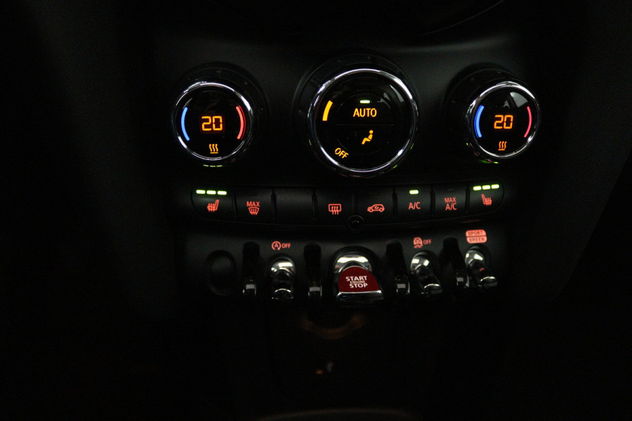 MINI 3-deurs 1.5 Cooper Pepper (PANORAMADAK, STOELVERWARMING, CARPLAY)