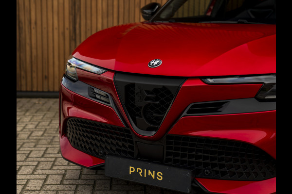 Alfa Romeo junior Elettrica Veloce 54 kWh | Corsa stoelen | Pano-dak | Techno Pack | Sport Pack