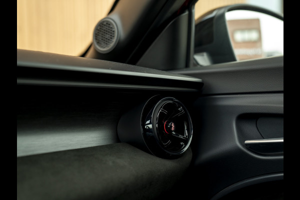 Alfa Romeo junior Elettrica Veloce 54 kWh | Corsa stoelen | Pano-dak | Techno Pack | Sport Pack