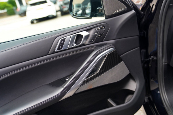 BMW X6 XDrive40i High Executive | Panorama | 360cam | Carbon | Adaptieve cruise control | Kristallen pook | 22 inch | Dealer onder