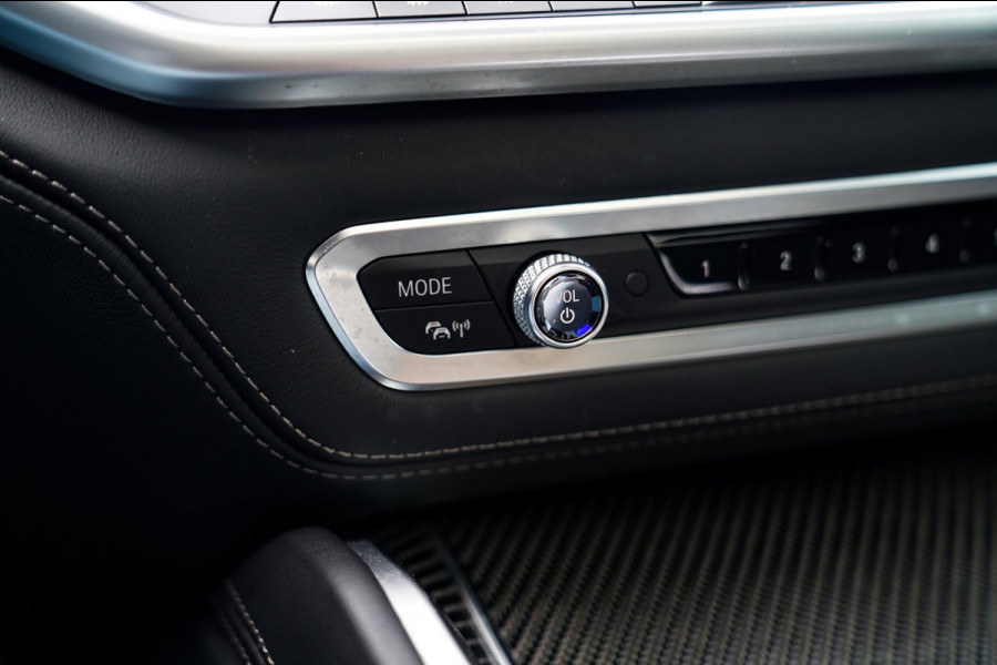 BMW X6 XDrive40i High Executive | Panorama | 360cam | Carbon | Adaptieve cruise control | Kristallen pook | 22 inch | Dealer onder