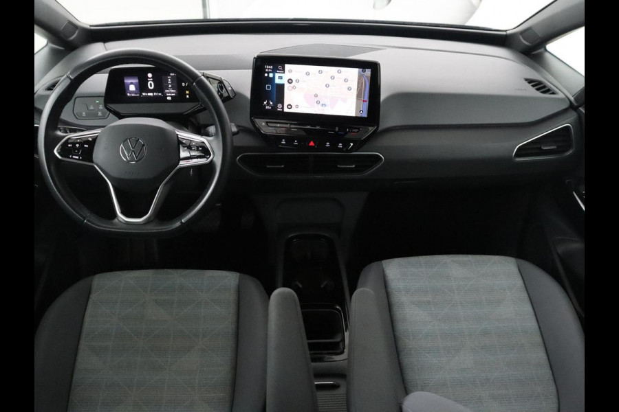 Volkswagen ID.3 Life 58 kWh | SOH 93.6% | Adaptive cruise | Stuur/stoel verwarming | Sfeerverlichting | Park assist | Carplay |