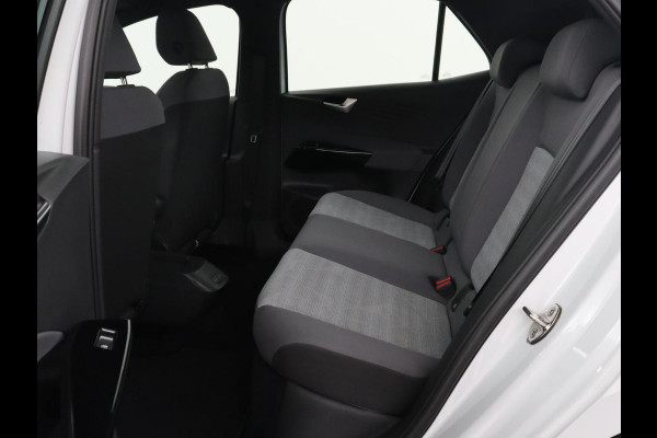 Volkswagen ID.3 Life 58 kWh | SOH 93.6% | Adaptive cruise | Stuur/stoel verwarming | Sfeerverlichting | Park assist | Carplay |