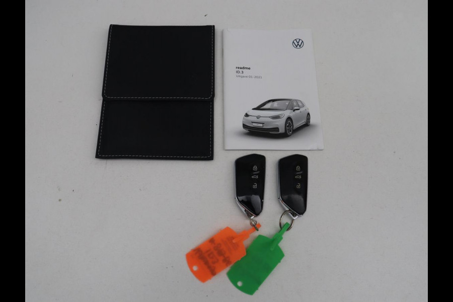Volkswagen ID.3 Life 58 kWh | SOH 93.6% | Adaptive cruise | Stuur/stoel verwarming | Sfeerverlichting | Park assist | Carplay |