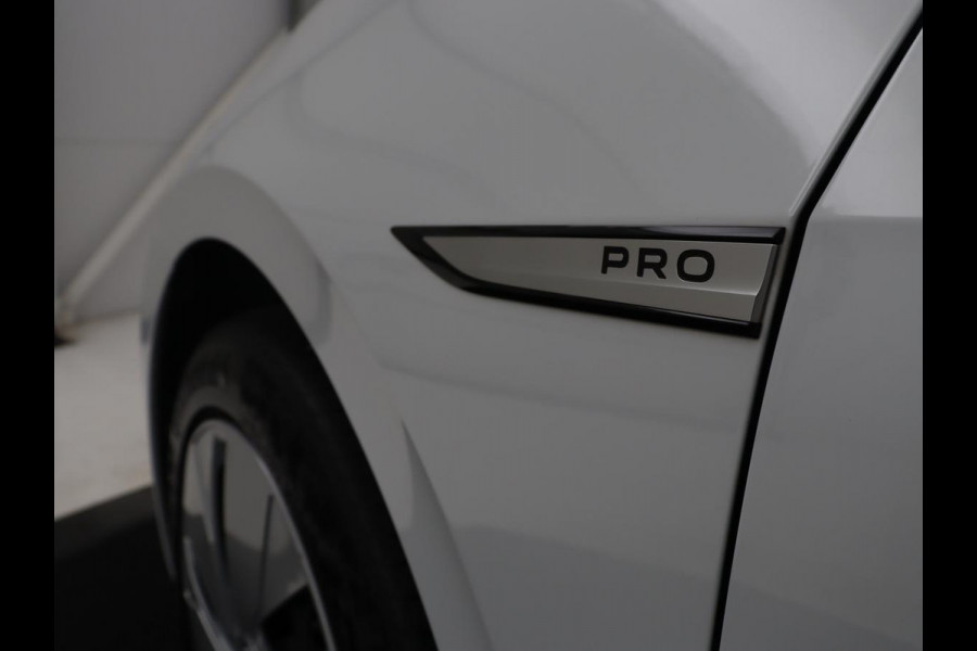 Volkswagen ID.3 Life 58 kWh | SOH 93.6% | Adaptive cruise | Stuur/stoel verwarming | Sfeerverlichting | Park assist | Carplay |