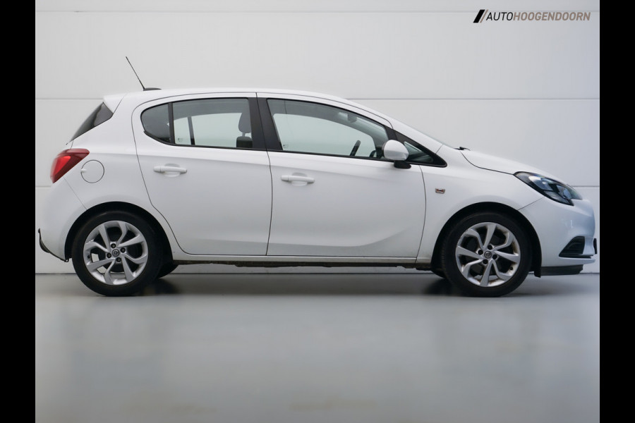 Opel Corsa 1.0 Turbo Online Edition Luxe (APPLE CARPLAY,TREKHAAK,ACHTERUITRIJCAMERA,CRUISE CONTROL,PARKEERSENSOREN,LM-VELGEN)