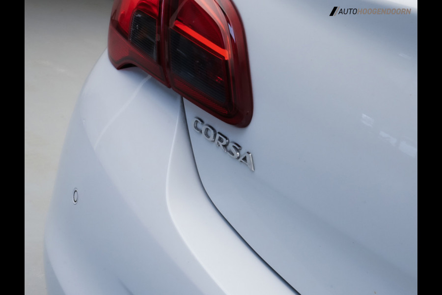 Opel Corsa 1.0 Turbo Online Edition Luxe (APPLE CARPLAY,TREKHAAK,ACHTERUITRIJCAMERA,CRUISE CONTROL,PARKEERSENSOREN,LM-VELGEN)