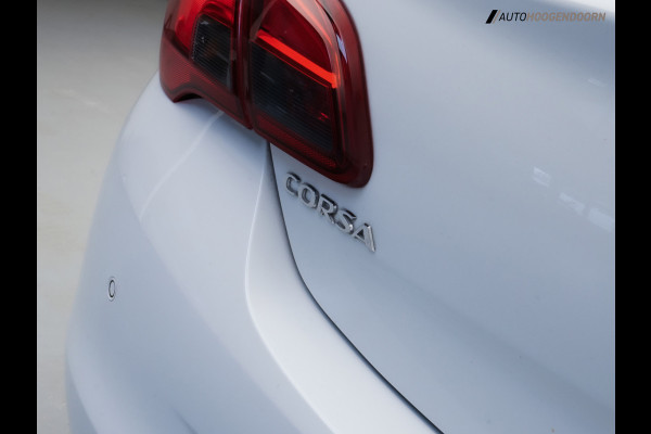 Opel Corsa 1.0 Turbo Online Edition Luxe (APPLE CARPLAY,TREKHAAK,ACHTERUITRIJCAMERA,CRUISE CONTROL,PARKEERSENSOREN,LM-VELGEN)