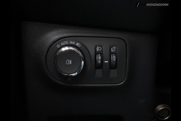 Opel Corsa 1.0 Turbo Online Edition Luxe (APPLE CARPLAY,TREKHAAK,ACHTERUITRIJCAMERA,CRUISE CONTROL,PARKEERSENSOREN,LM-VELGEN)