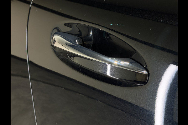 Mercedes-Benz EQB 250+ Sport Edition 71 kWh | AMG-styling | Keyless | Panoramadak | Stoelen verwarmd