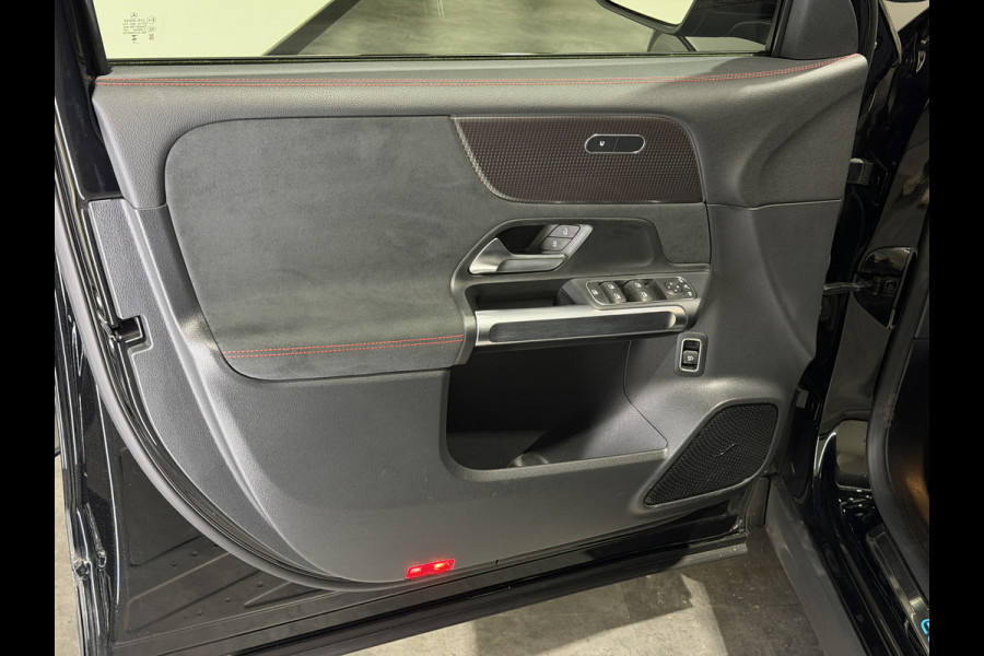 Mercedes-Benz EQB 250+ Sport Edition 71 kWh | AMG-styling | Keyless | Panoramadak | Stoelen verwarmd