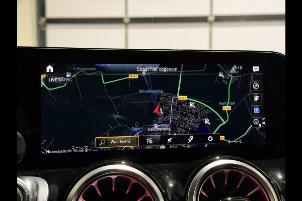 Mercedes-Benz EQB 250+ Sport Edition 71 kWh | AMG-styling | Keyless | Panoramadak | Stoelen verwarmd