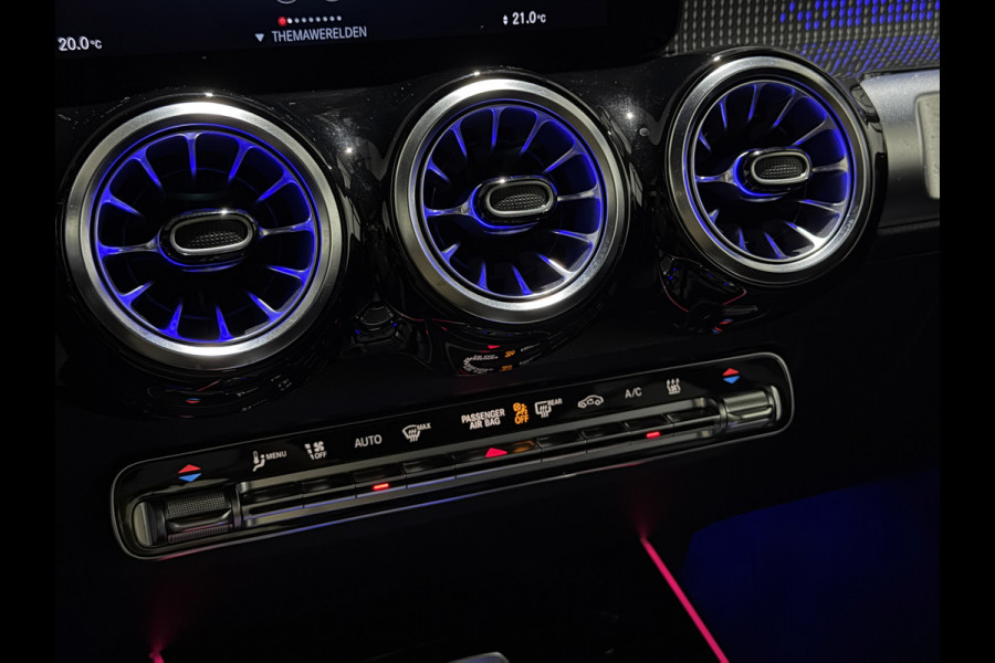 Mercedes-Benz EQB 250+ Sport Edition 71 kWh | AMG-styling | Keyless | Panoramadak | Stoelen verwarmd