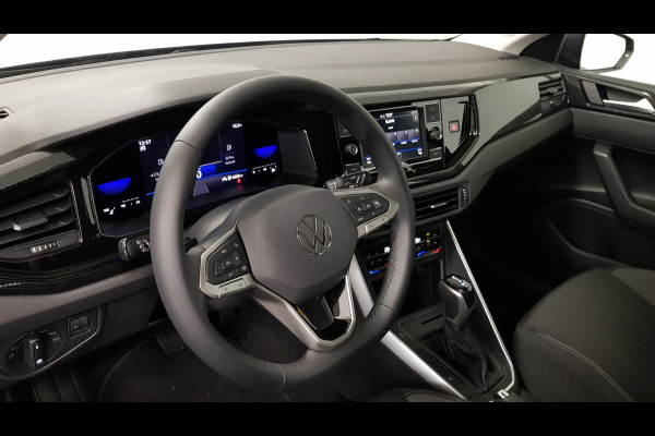Volkswagen Polo 1.0 TSI Automaat Life Navigatie Climate Control Stoelverwarming Digitale cockpit Camera Parkeer sensoren Led DAB