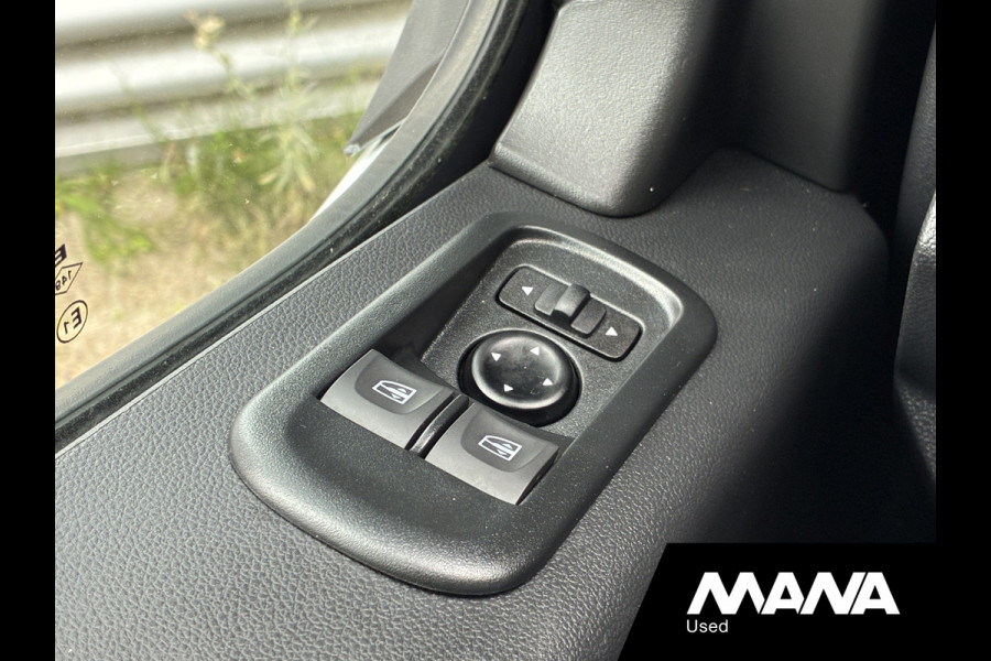 Renault Master T35 2.3 dCi 135 L2H2 Airco Sensoren Radio Bluetooth