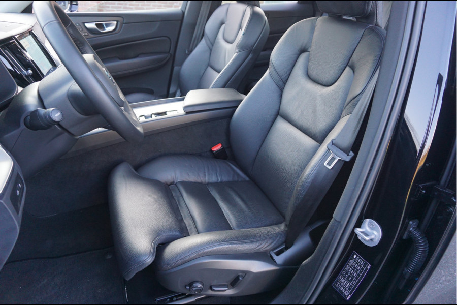 Volvo XC60 2.0 T6 Plug-in hybrid AWD Ultimate Dark Head-Up Long-Range 20"Velgen Schuifdak.