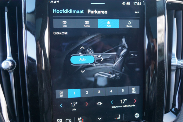 Volvo XC60 2.0 T6 Plug-in hybrid AWD Ultimate Dark Head-Up Long-Range 20"Velgen Schuifdak.
