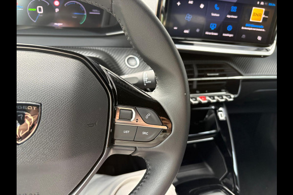 Peugeot e-2008 EV Allure 54 kWh Parkeerhulp/Carplay-Android-auto/Warmtepomp/Cruise-control
