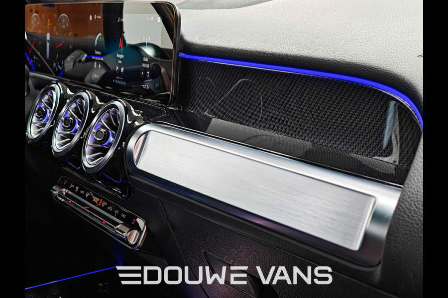 Mercedes-Benz Glb 200 Automaat Panorama AMG-Line Trekhaak Ambiente Verli. Stoelverw. Navi Night Pakket