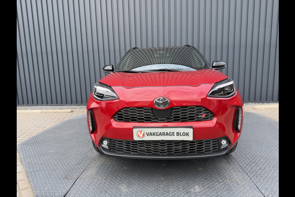 Toyota Yaris Cross 1.5 Hybrid 130 GR SPORT | Head-up display | Emotinal RED | 10 jr GARANTIE | Rijklaar!!
