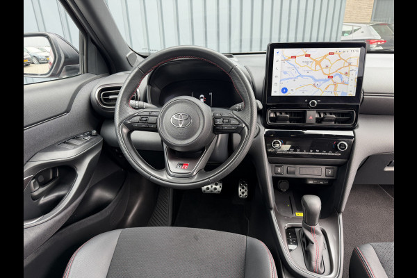 Toyota Yaris Cross 1.5 Hybrid 130 GR SPORT | Head-up display | Emotinal RED | 10 jr GARANTIE | Rijklaar!!