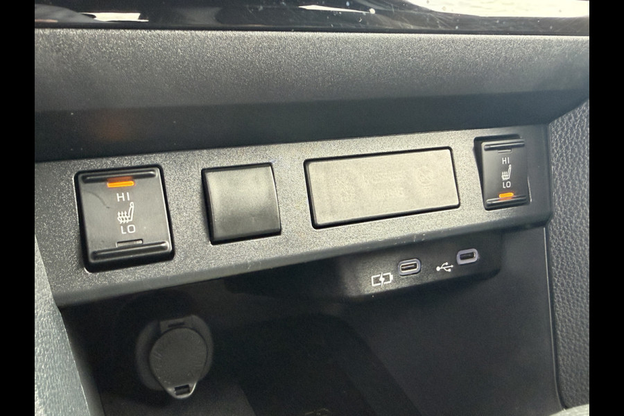 Toyota Yaris Cross 1.5 Hybrid 130 GR SPORT | Head-up display | Emotinal RED | 10 jr GARANTIE | Rijklaar!!