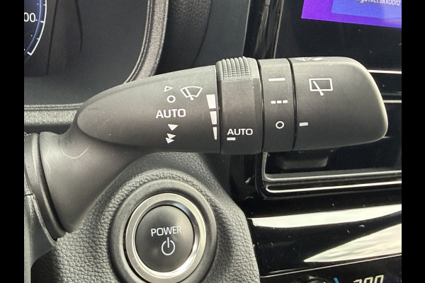 Toyota Yaris Cross 1.5 Hybrid 130 GR SPORT | Head-up display | Emotinal RED | 10 jr GARANTIE | Rijklaar!!