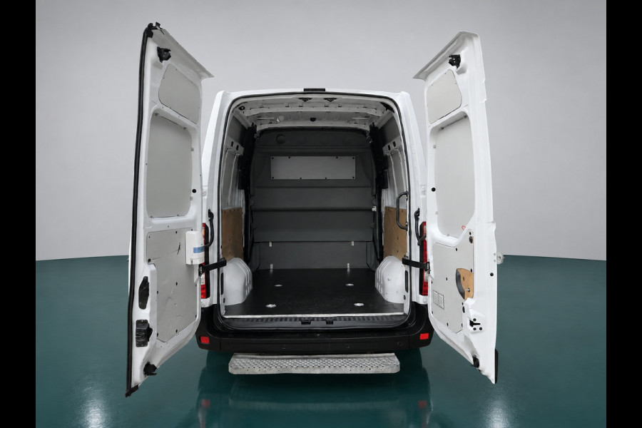 Peugeot Boxer /Renault Master 2.3 dCi L2H2 DC 7-Persoons Airco Cruisecontrol 136Pk Dubbelcabine