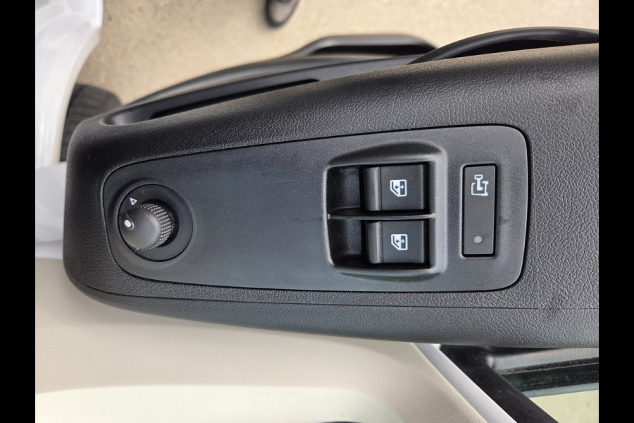 Renault Master /Peugeot Boxer NIEUW MODEL 2.2 BlueHDi 140 Pk L3H2 ECC Airco - Achteruitrijcamera - Cruisecontrol - Navigatie