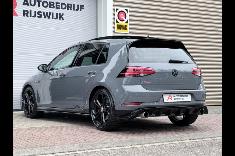 Volkswagen Golf 2.0 TSI GTI TCR Pano/Keyless/Camera
