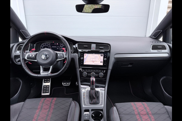 Volkswagen Golf 2.0 TSI GTI TCR Pano/Keyless/Camera