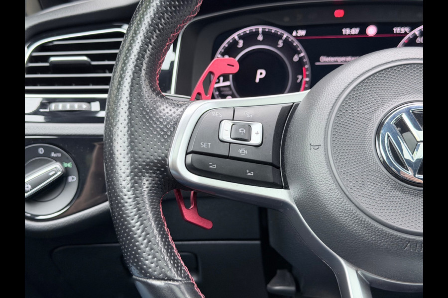 Volkswagen Golf 2.0 TSI GTI TCR Pano/Keyless/Camera