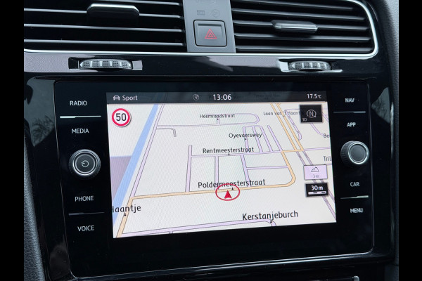 Volkswagen Golf 2.0 TSI GTI TCR Pano/Keyless/Camera