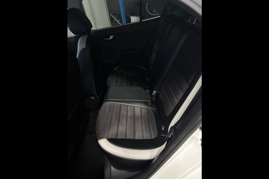 Kia Rio 1.0 TGDI Design Edition Airco | Cruise | Navi | Lichtmetaal