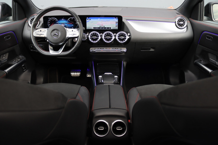 Mercedes-Benz EQA 250 Sport Edition 67 kWh | Panoramadak | Trekhaak | Widescreen | Keyless Go | Camera | Dodehoekassistent | Advanced Sound System |
