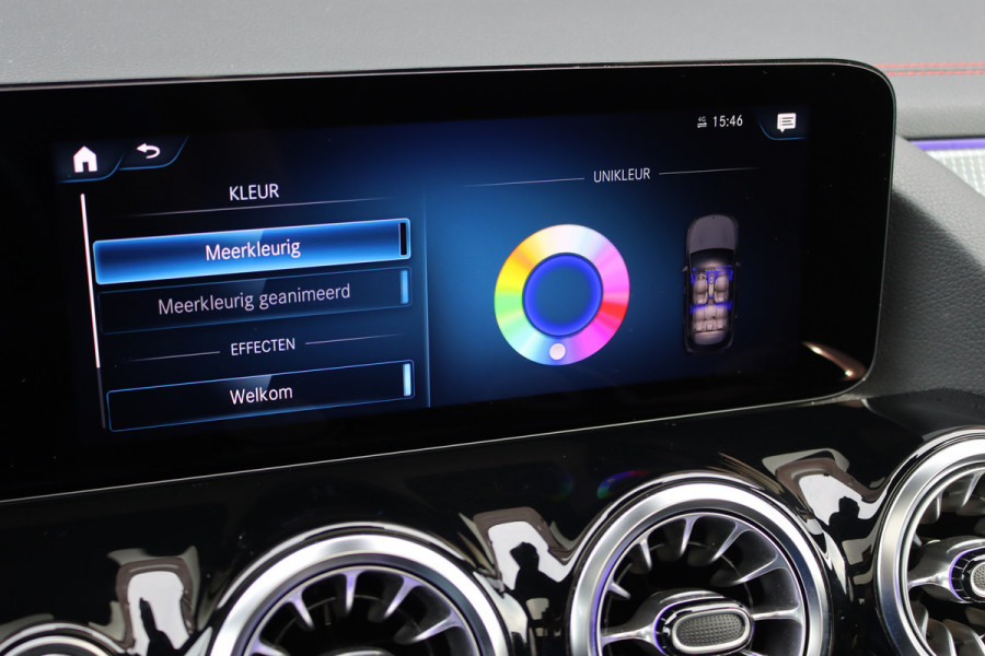 Mercedes-Benz EQA 250 Sport Edition 67 kWh | Panoramadak | Trekhaak | Widescreen | Keyless Go | Camera | Dodehoekassistent | Advanced Sound System |