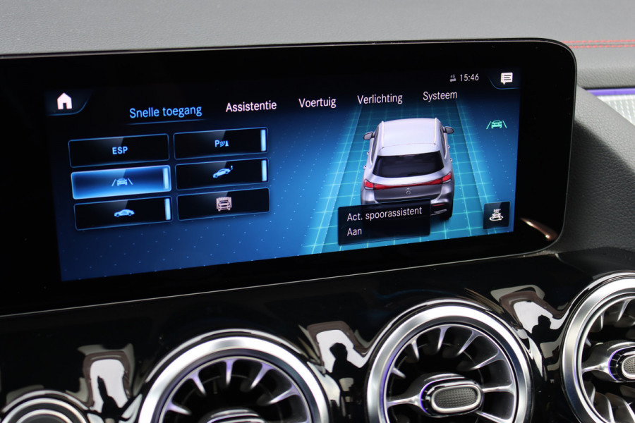 Mercedes-Benz EQA 250 Sport Edition 67 kWh | Panoramadak | Trekhaak | Widescreen | Keyless Go | Camera | Dodehoekassistent | Advanced Sound System |